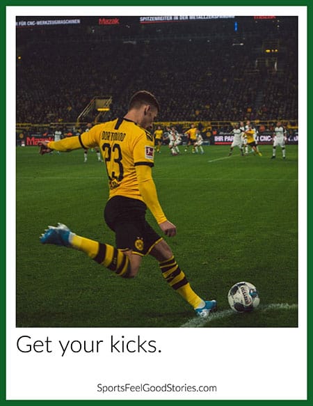 short futbol caption image